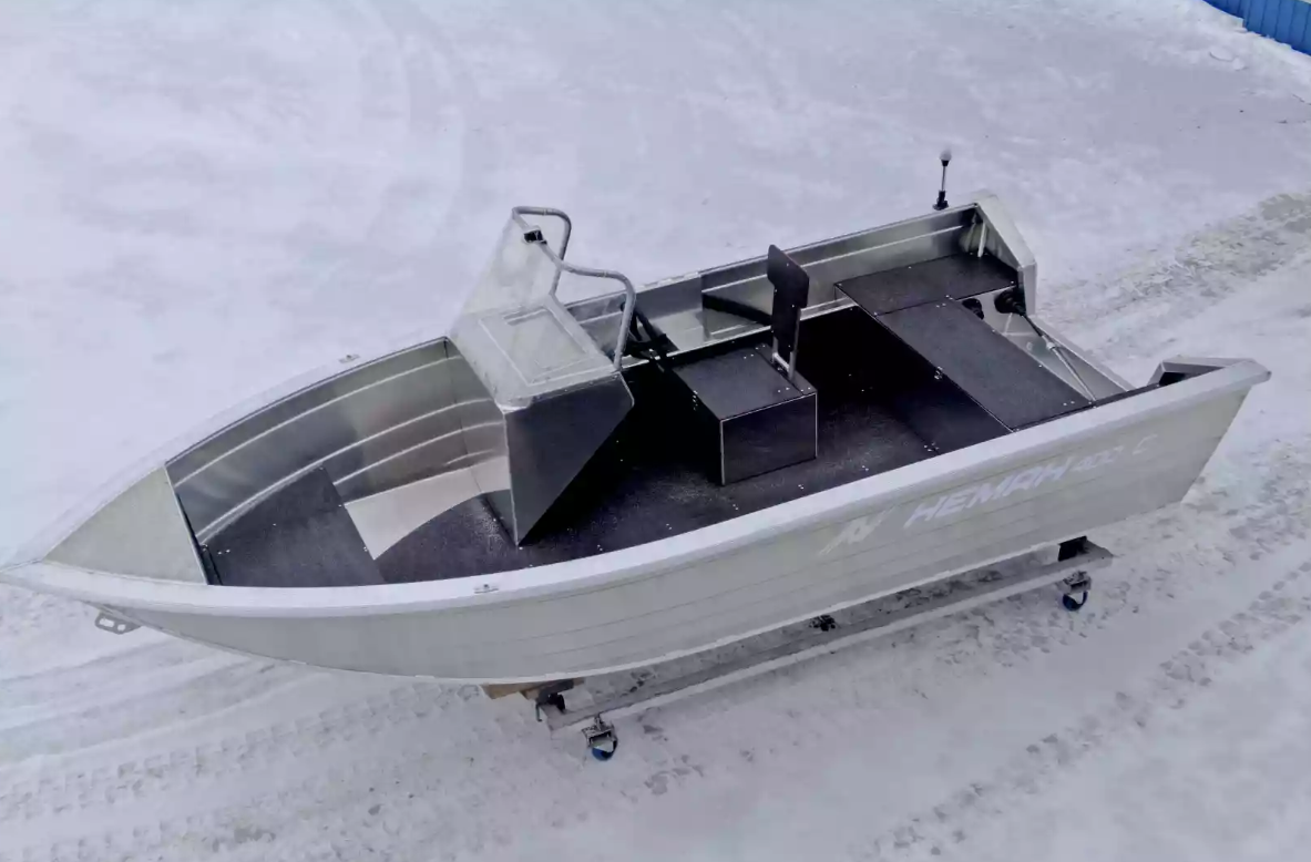 Алюминиевый катер Неман-400 С в Петропавловске-Камчатском
