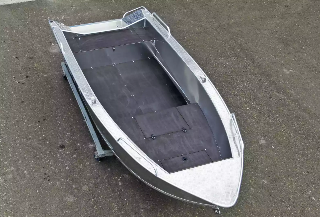 Алюминиевая лодка  Wyatboat-430М FISH в Петропавловске-Камчатском