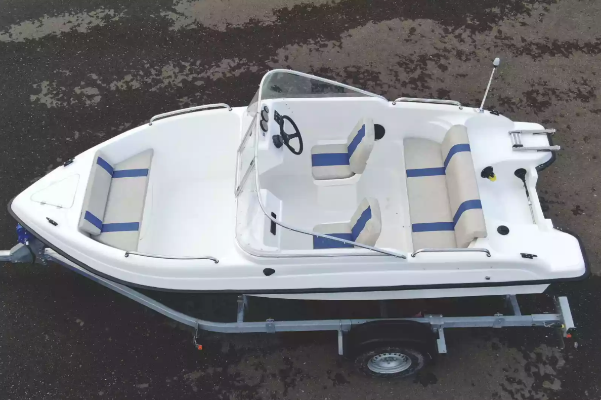 Стеклопластиковый катер Wyatboat-3 DC Open в Петропавловске-Камчатском