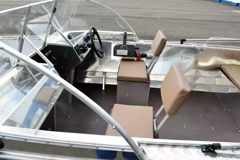 Алюминиевый катер Неман-500 DCM в Петропавловске-Камчатском