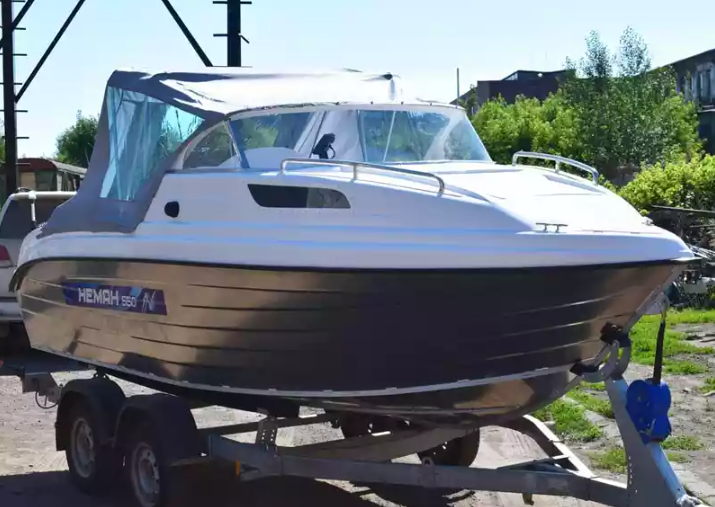 Комбинированный катер Neman-550 с каютой в Петропавловске-Камчатском