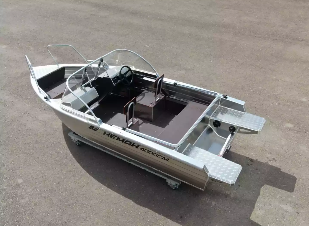 Алюминиевая лодка  Неман-400 DCM NEW в Петропавловске-Камчатском