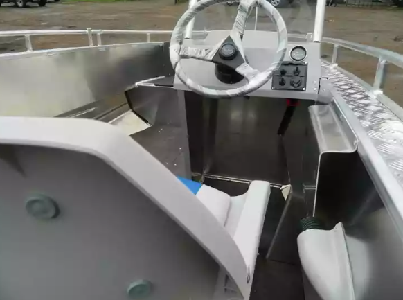 Алюминиевый катер Wyatboat-490 C в Петропавловске-Камчатском