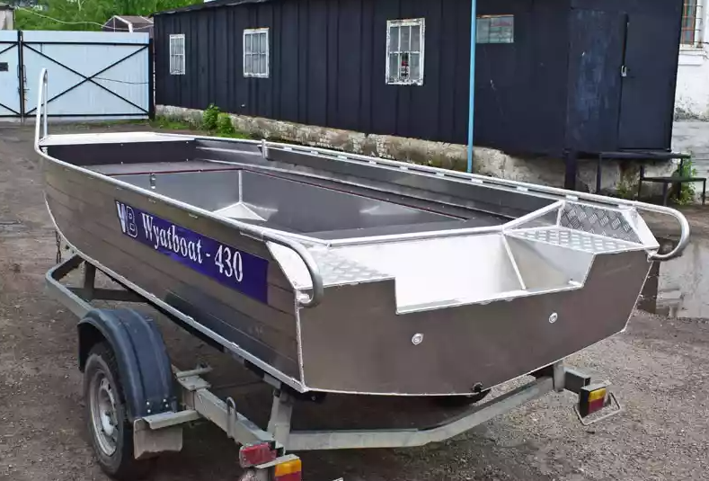 Алюминиевая лодка  Wyatboat-430 Master в Петропавловске-Камчатском