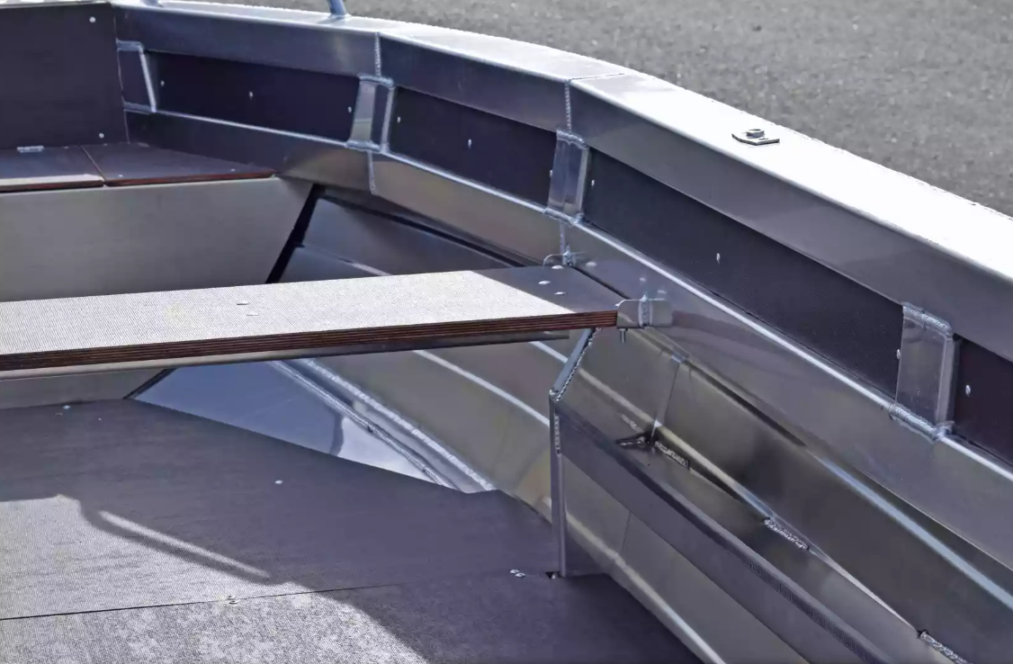 Алюминиевая лодка  Неман-480 Р в Петропавловске-Камчатском