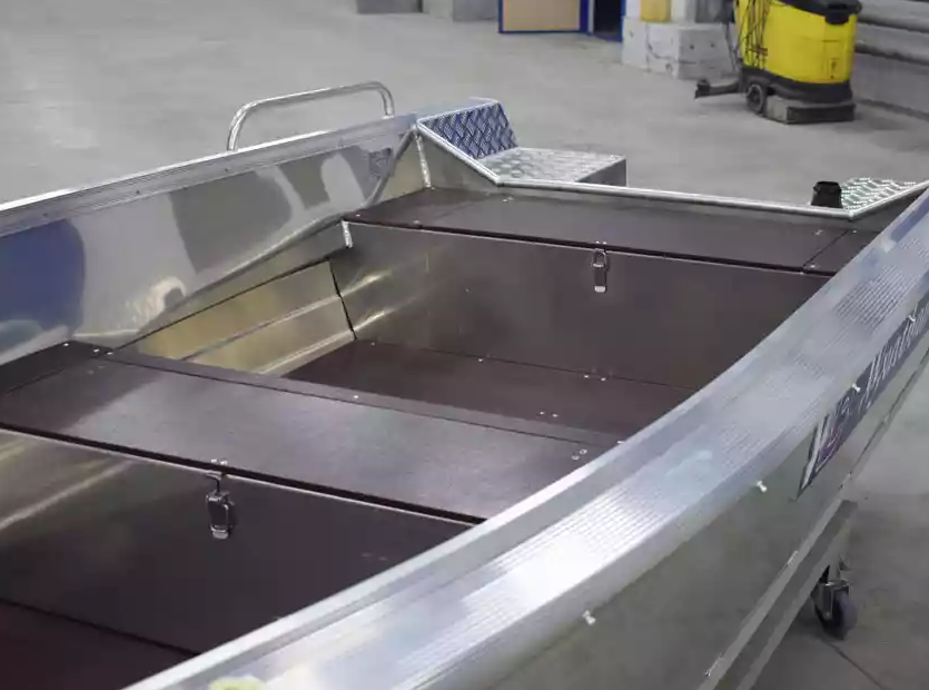 Алюминиевая лодка  Wyatboat-430 Р в Петропавловске-Камчатском