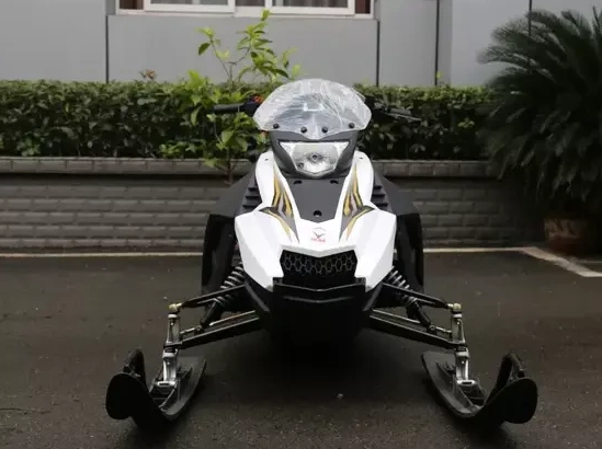 Снегоход ULAR 220 в Петропавловске-Камчатском