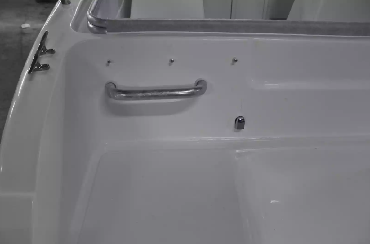 Стеклопластиковый катер Neman-500 в Петропавловске-Камчатском