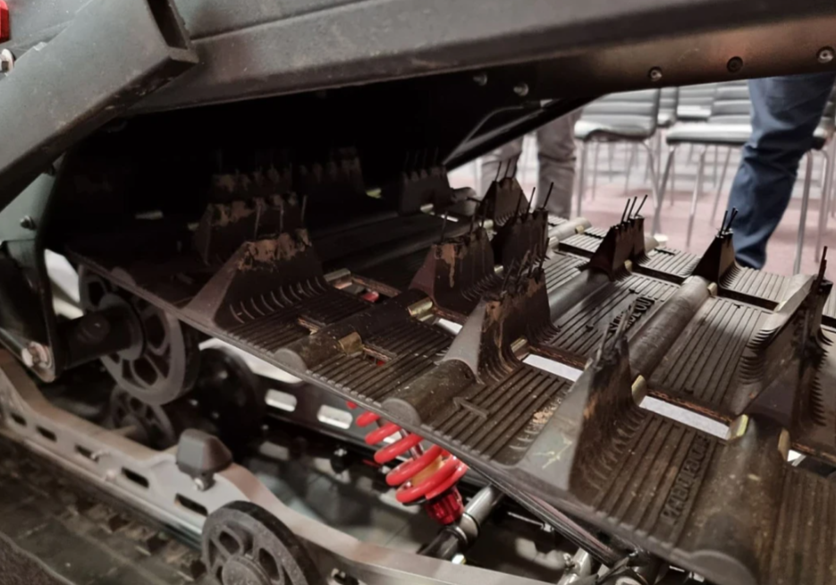 Снегоход AODES Siberiacross 1000 WT 508mm LCD 6.8 в Петропавловске-Камчатском