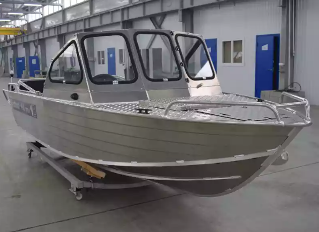 Алюминиевый катер Wyatboat-460 DCM Pro в Петропавловске-Камчатском
