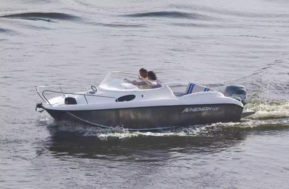 Комбинированный катер Neman-530 с каютой в Петропавловске-Камчатском