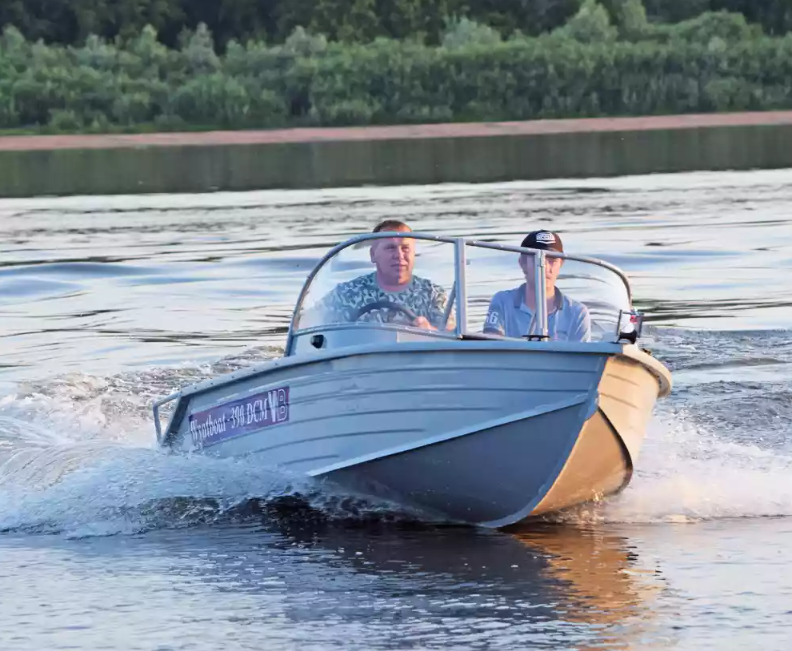 Алюминиевый катер Wyatboat-390 DCM в Петропавловске-Камчатском
