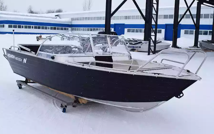 Алюминиевый катер Неман-500 DCM в Петропавловске-Камчатском