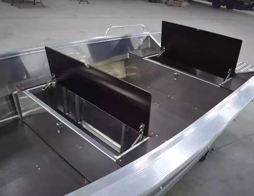 Алюминиевая лодка  Wyatboat-430 Р в Петропавловске-Камчатском