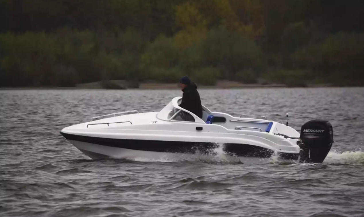 Стеклопластиковый катер Neman-500 Р в Петропавловске-Камчатском