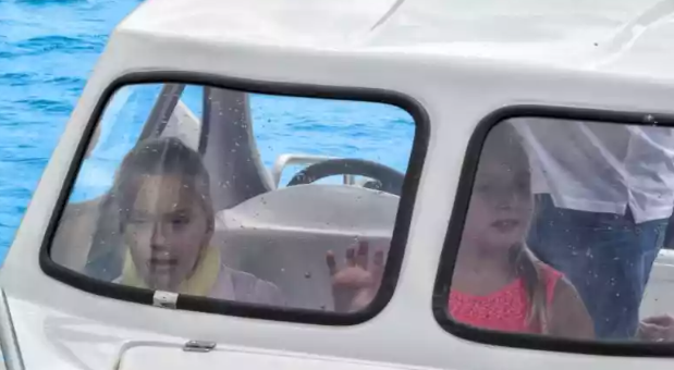 Стеклопластиковый катер Wyatboat-3 П (полурубка) в Петропавловске-Камчатском