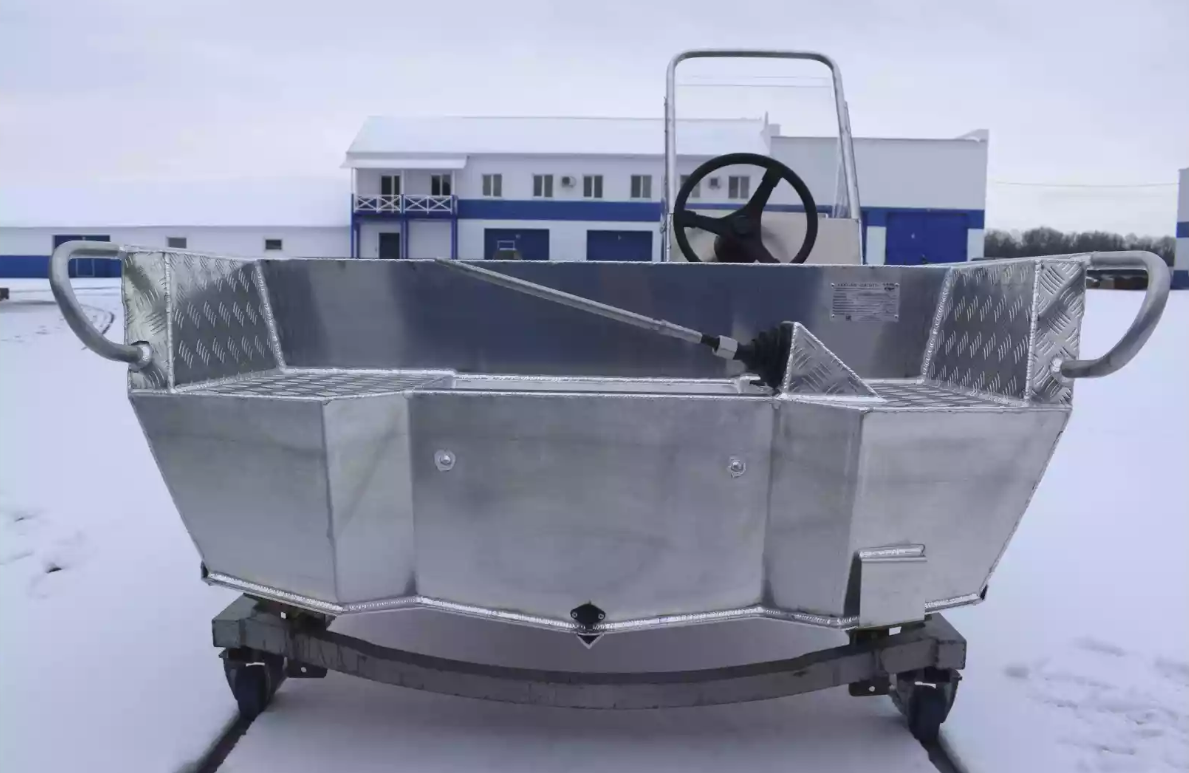 Алюминиевый катер Wyatboat-390 C в Петропавловске-Камчатском