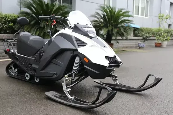 Снегоход ULAR 220 в Петропавловске-Камчатском