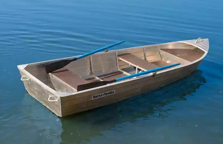 Алюминиевая лодка Вятка-Профи 32 в Петропавловске-Камчатском