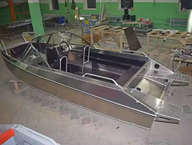 Алюминиевый катер Неман-500 DC (без покраски) в Петропавловске-Камчатском