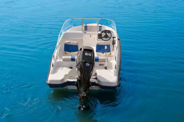 Стеклопластиковый катер Wyatboat-3 DC Open в Петропавловске-Камчатском