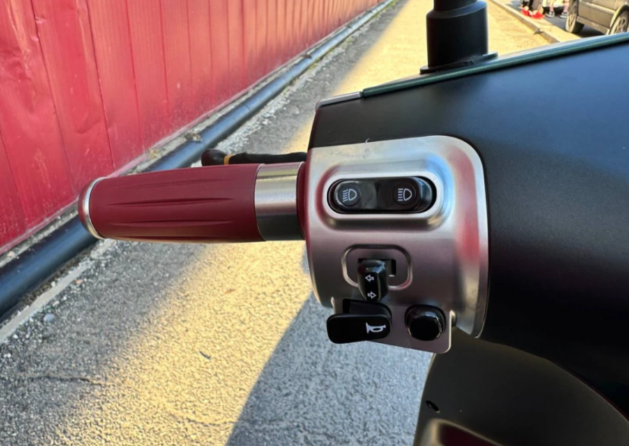 Скутер PROMAX Miami 240 (49) в Петропавловске-Камчатском