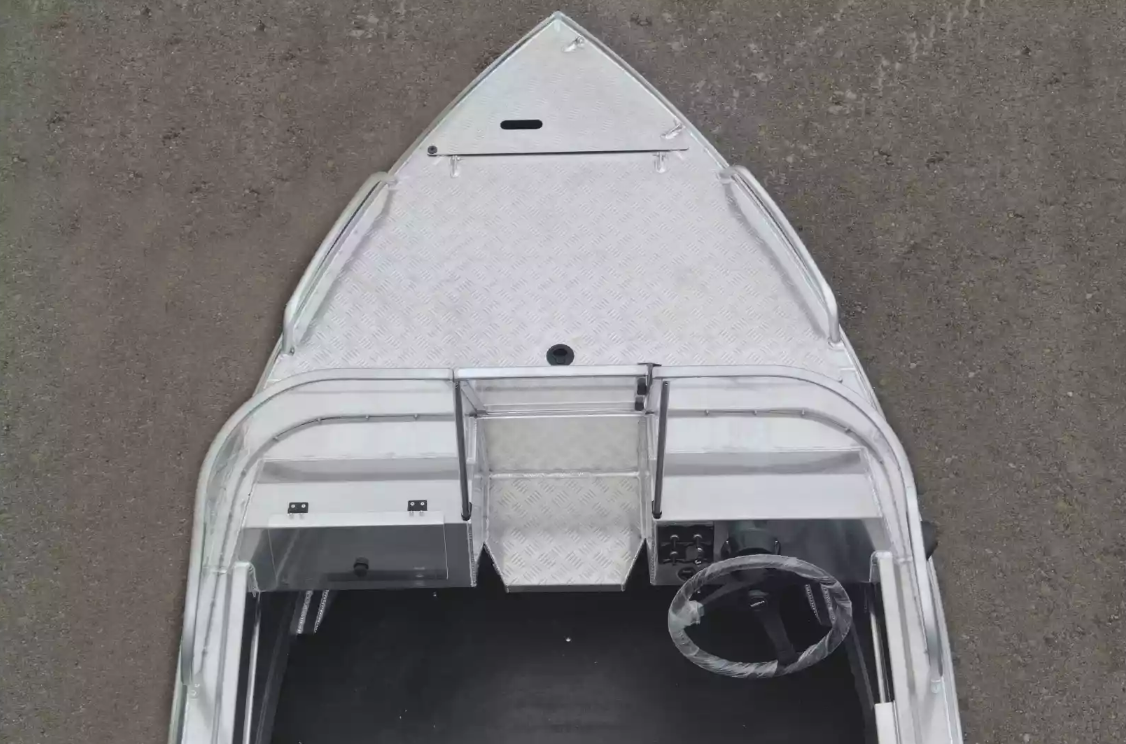 Алюминиевая лодка  Neman-400 PRO в Петропавловске-Камчатском