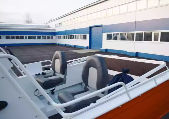 Алюминиевый катер Неман-500 (каютный) в Петропавловске-Камчатском