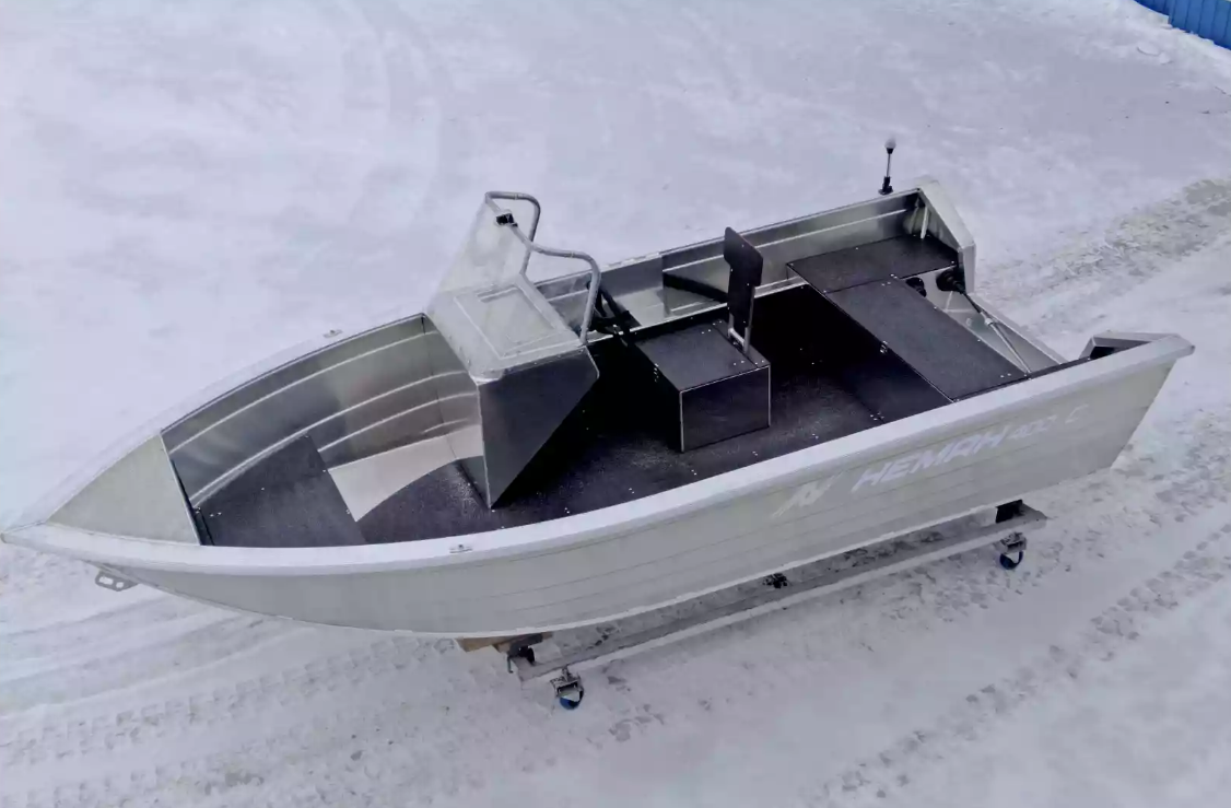 Алюминиевая лодка Неман-400 С в Петропавловске-Камчатском