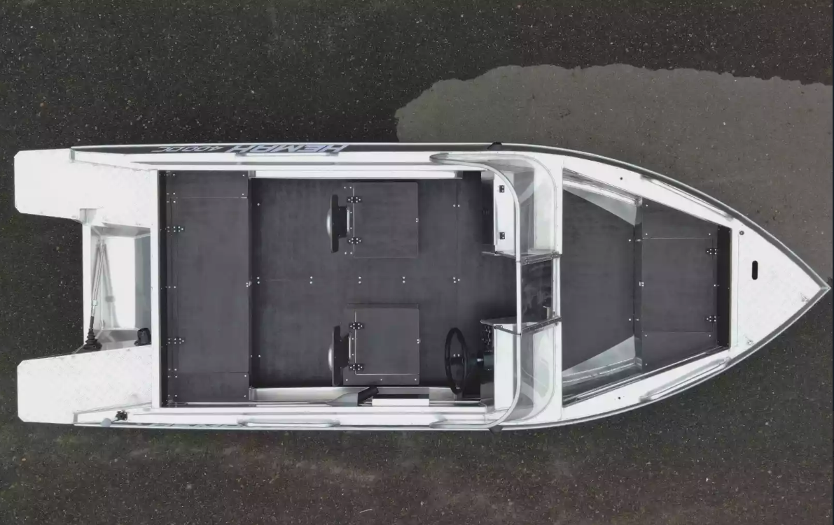 Алюминиевый катер Neman-400 DC в Петропавловске-Камчатском