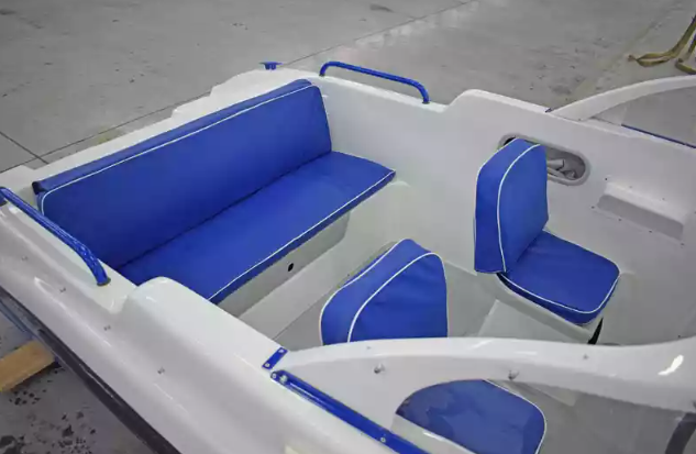 Комбинированный катер Neman-450 в Петропавловске-Камчатском