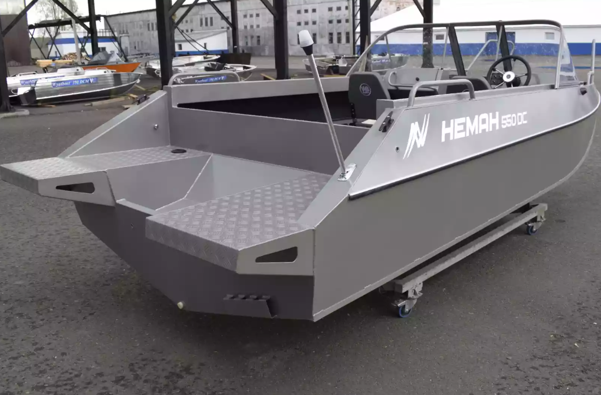 Алюминиевый катер Неман 550 DC в Петропавловске-Камчатском