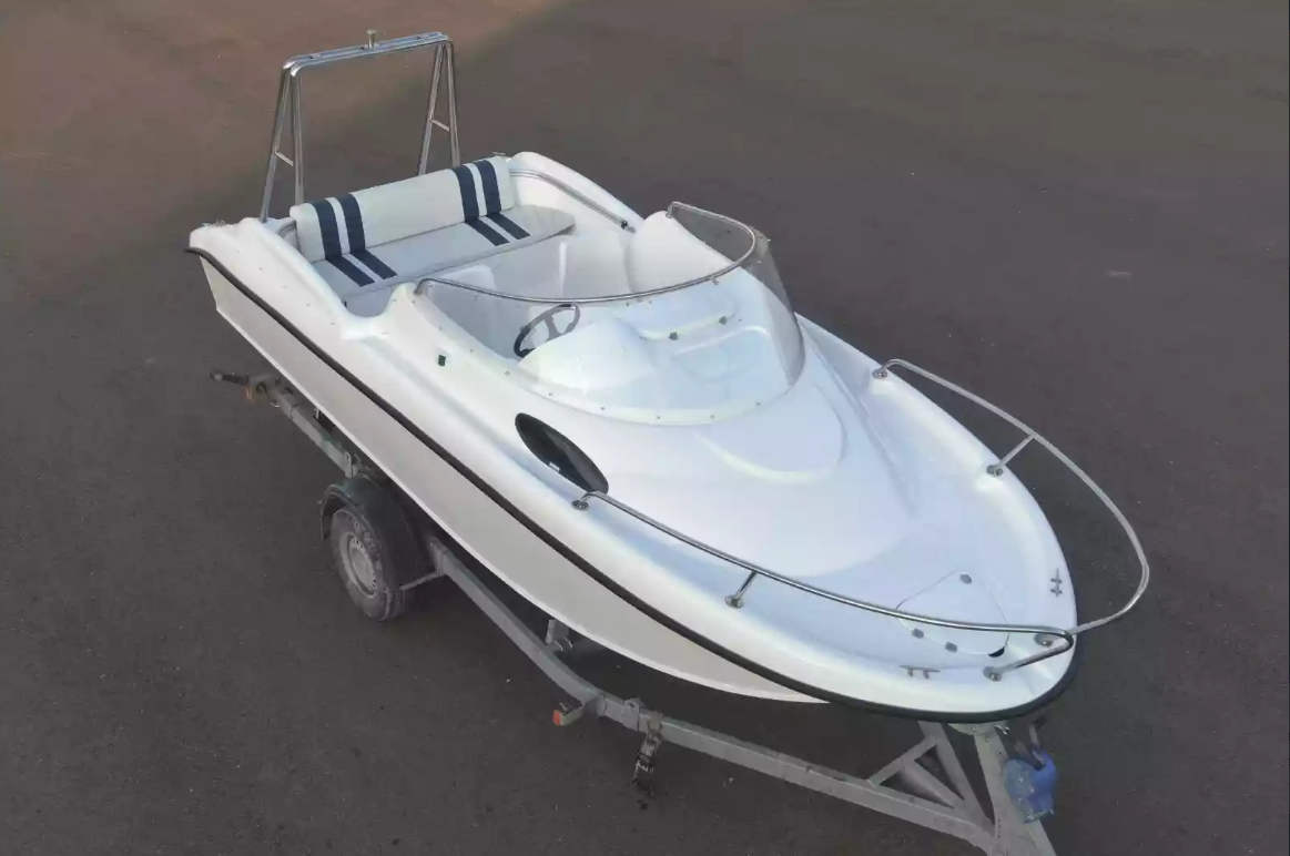 Комбинированный катер Neman-530 с каютой в Петропавловске-Камчатском