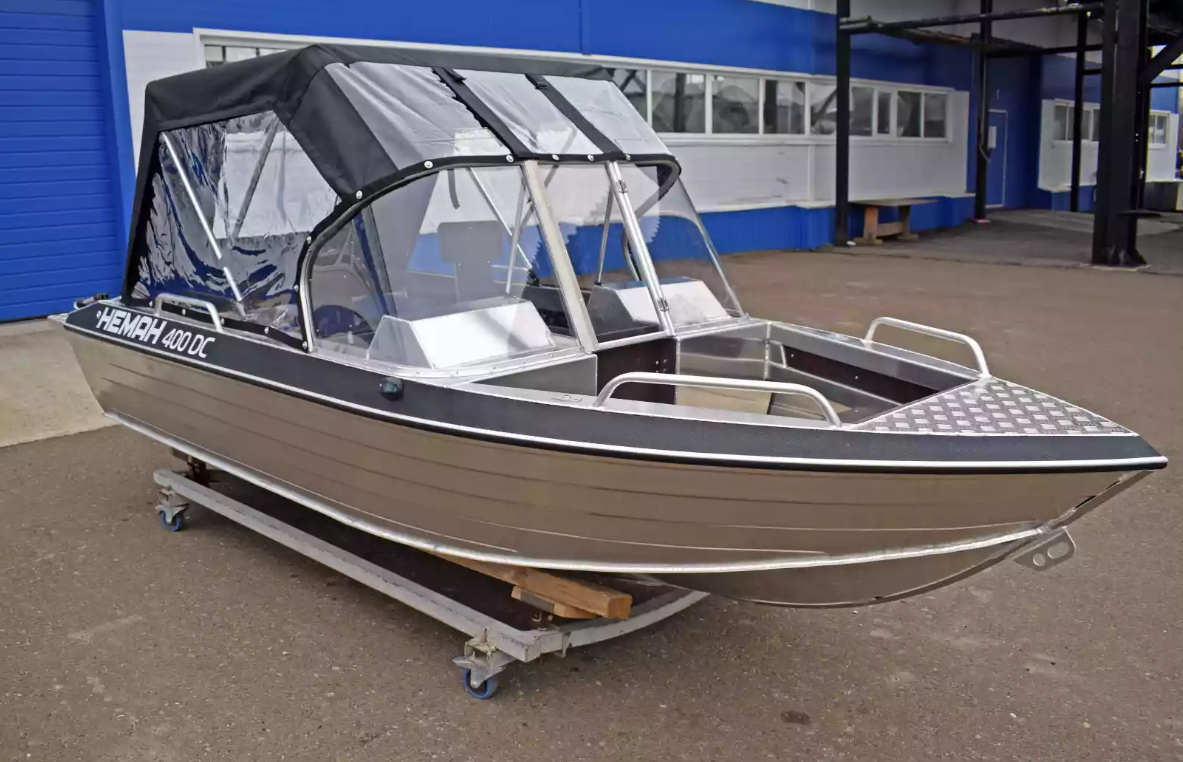 Алюминиевый катер Neman-400 DC в Петропавловске-Камчатском