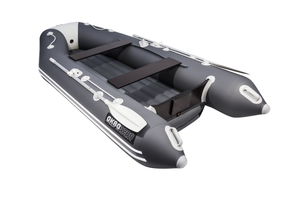 Лодка АКВА 3200 нднд в Петропавловске-Камчатском