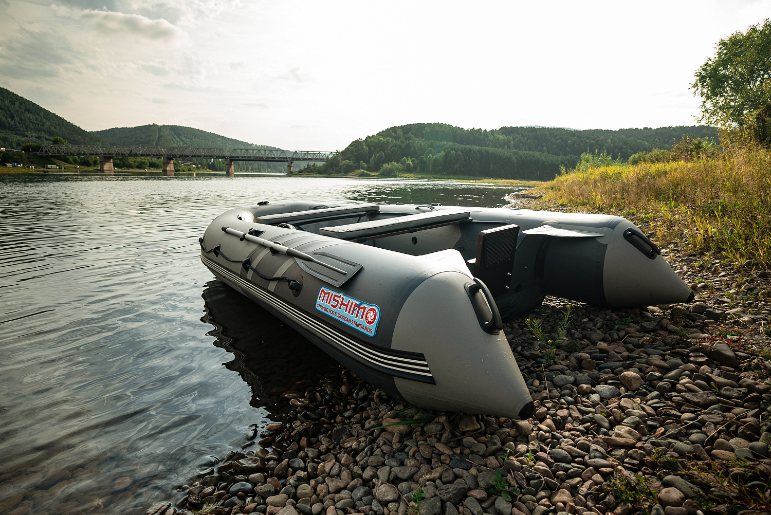 Лодка MISHIMO RIVER JET 390 под водомет в Петропавловске-Камчатском