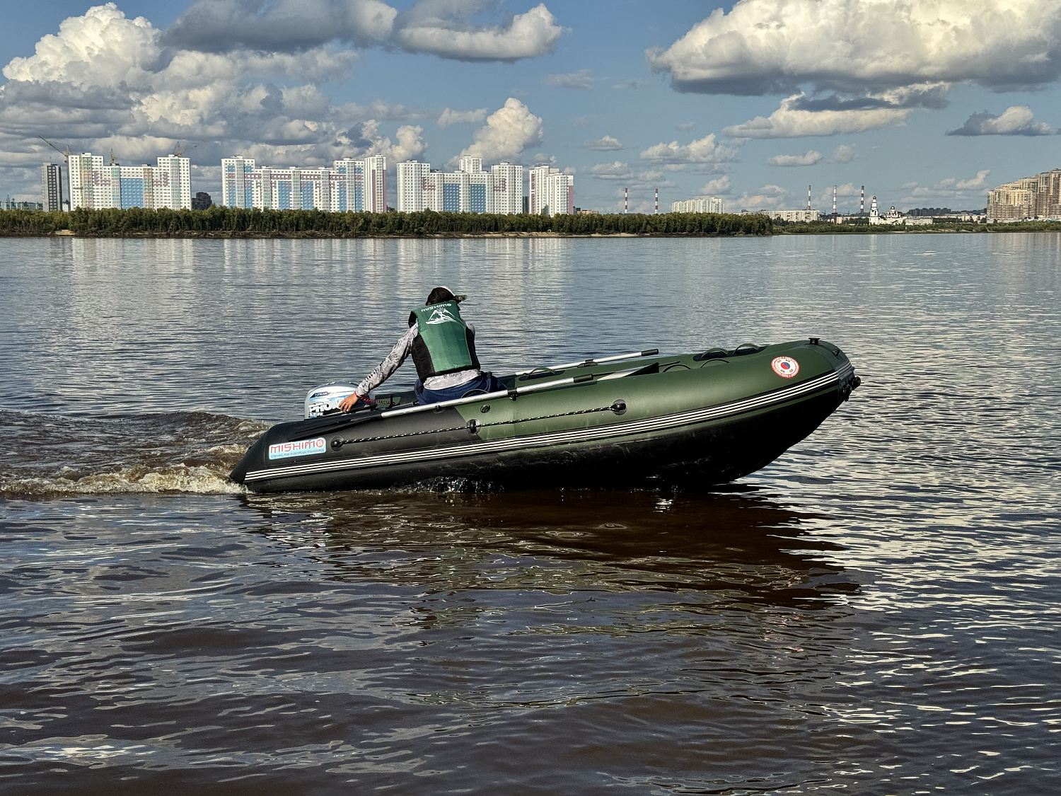 Лодка MISHIMO BIG FLOOR 400 в Петропавловске-Камчатском