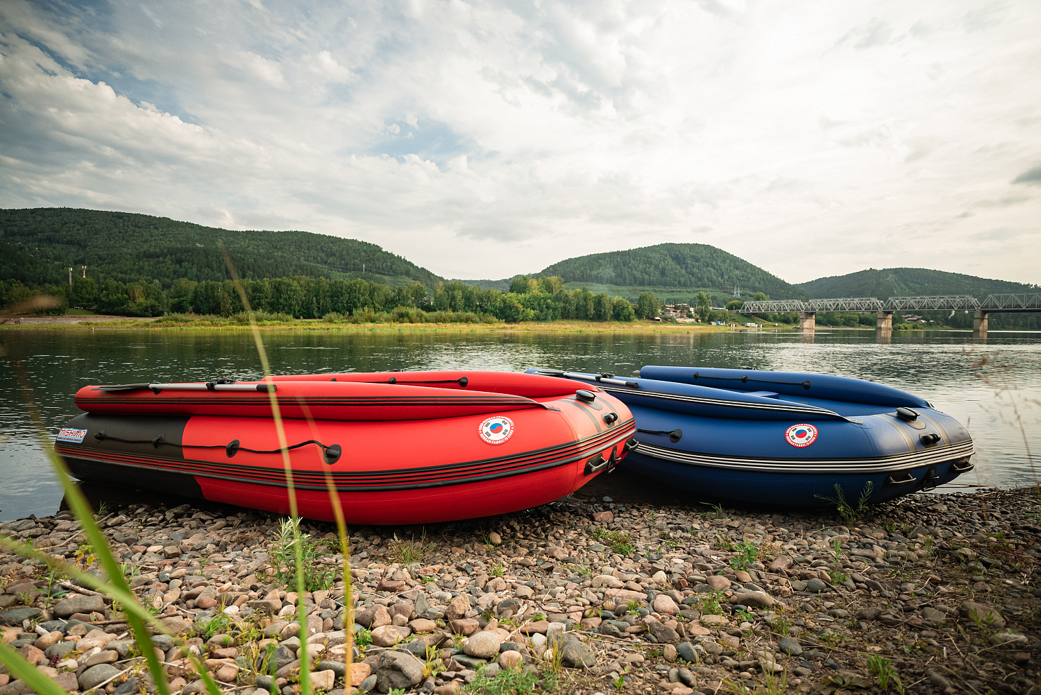 Лодка MISHIMO RIVER FJET PRO 430  под водомет в Петропавловске-Камчатском