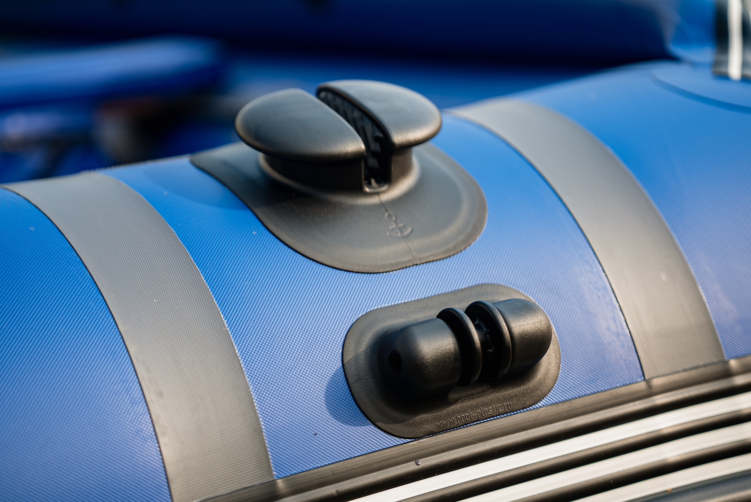 Лодка MISHIMO RIVER FJET PRO 430  под водомет в Петропавловске-Камчатском