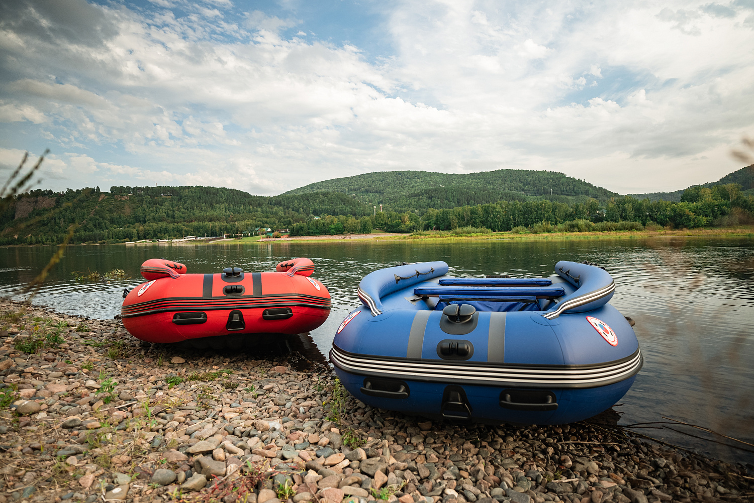 Лодка MISHIMO RIVER FJET PRO 430  под водомет в Петропавловске-Камчатском