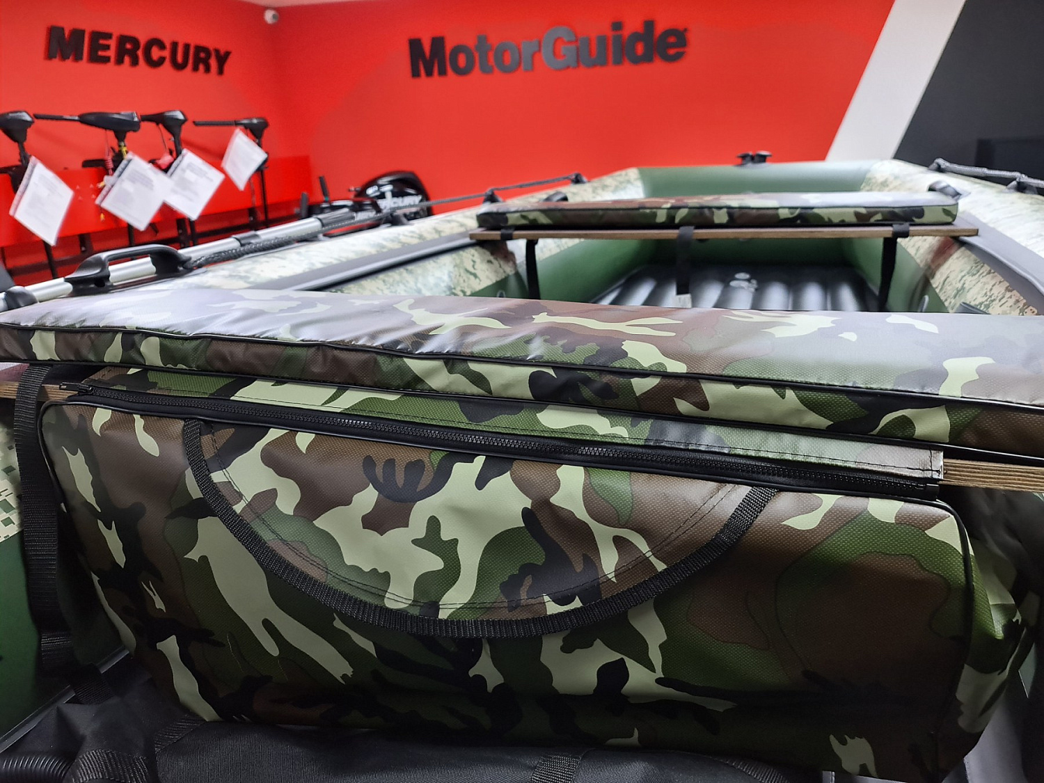 КОМПЛЕКТ МЯГКИХ НАКЛАДОК С СУМКОЙ ДЛЯ ЛОДОК 105Х20 КАМУФЛЯЖ в Петропавловске-Камчатском