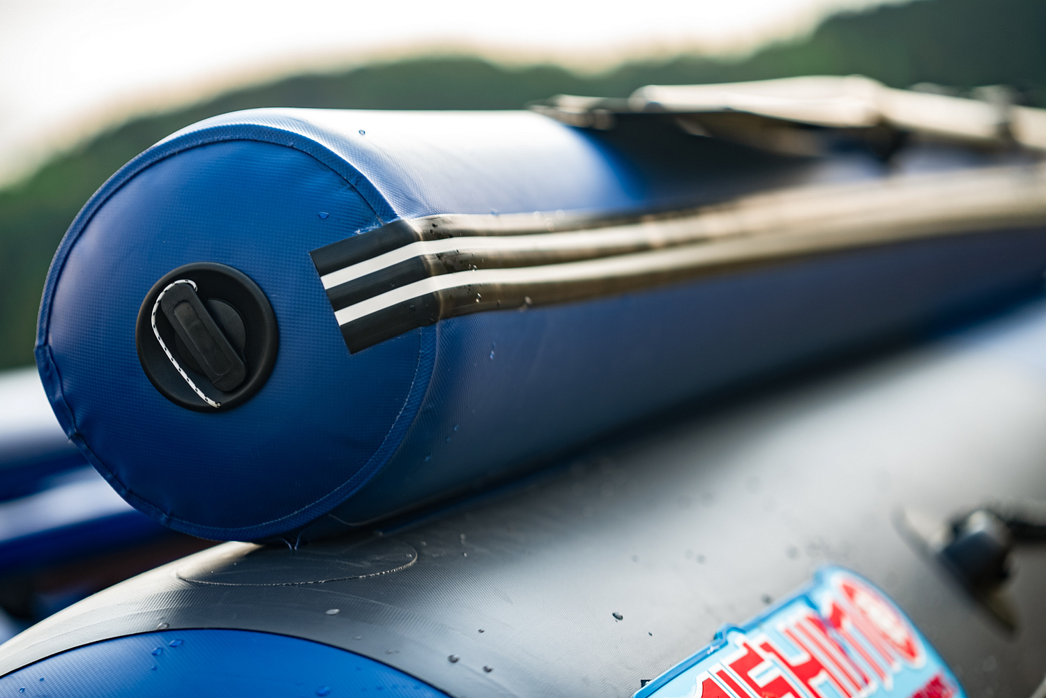 Лодка MISHIMO RIVER FJET PRO 430  под водомет в Петропавловске-Камчатском