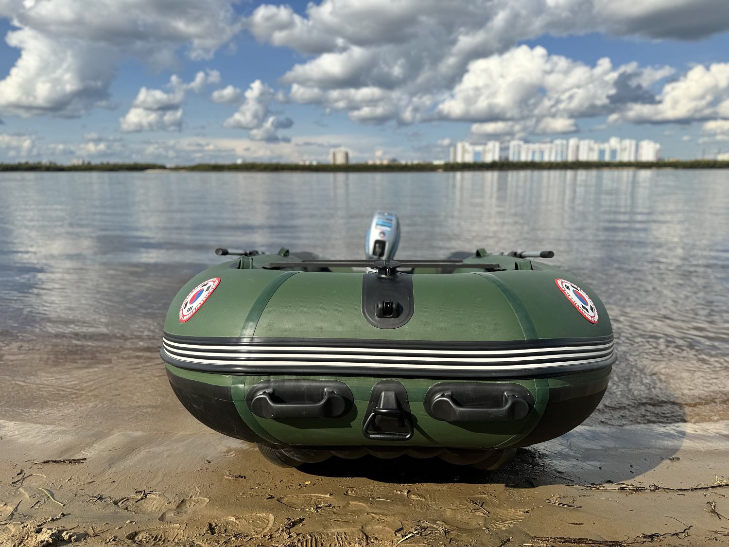 Лодка MISHIMO BIG FLOOR 400 в Петропавловске-Камчатском