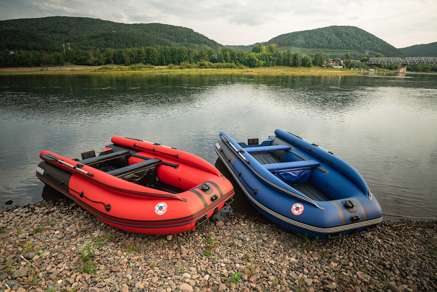 Лодка MISHIMO RIVER FJET PRO 430  под водомет в Петропавловске-Камчатском