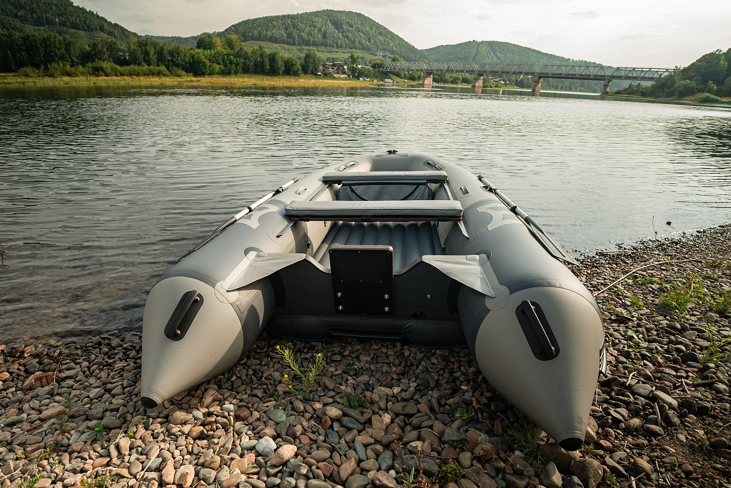 Лодка MISHIMO RIVER JET 390 под водомет в Петропавловске-Камчатском