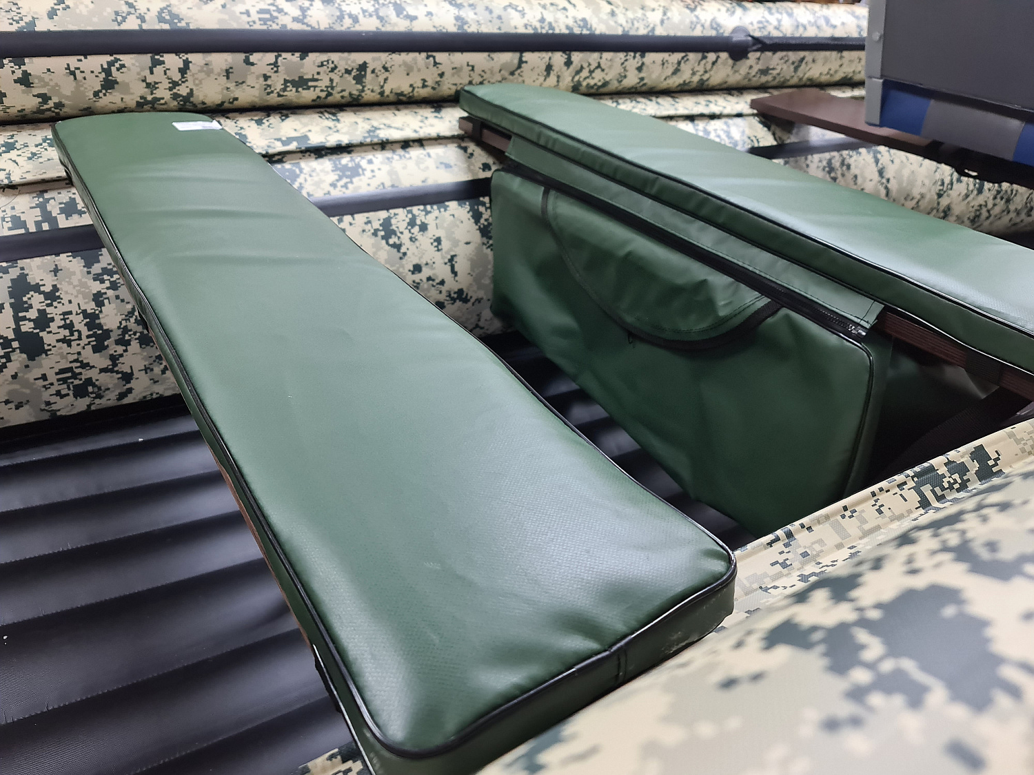КОМПЛЕКТ МЯГКИХ НАКЛАДОК С СУМКОЙ ДЛЯ ЛОДОК 110Х20 ЗЕЛЕНЫЙ в Петропавловске-Камчатском
