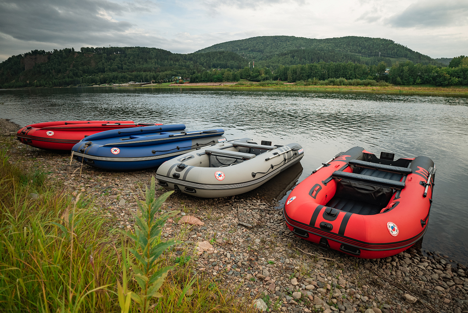 Лодка MISHIMO RIVER FJET PRO 430  под водомет в Петропавловске-Камчатском