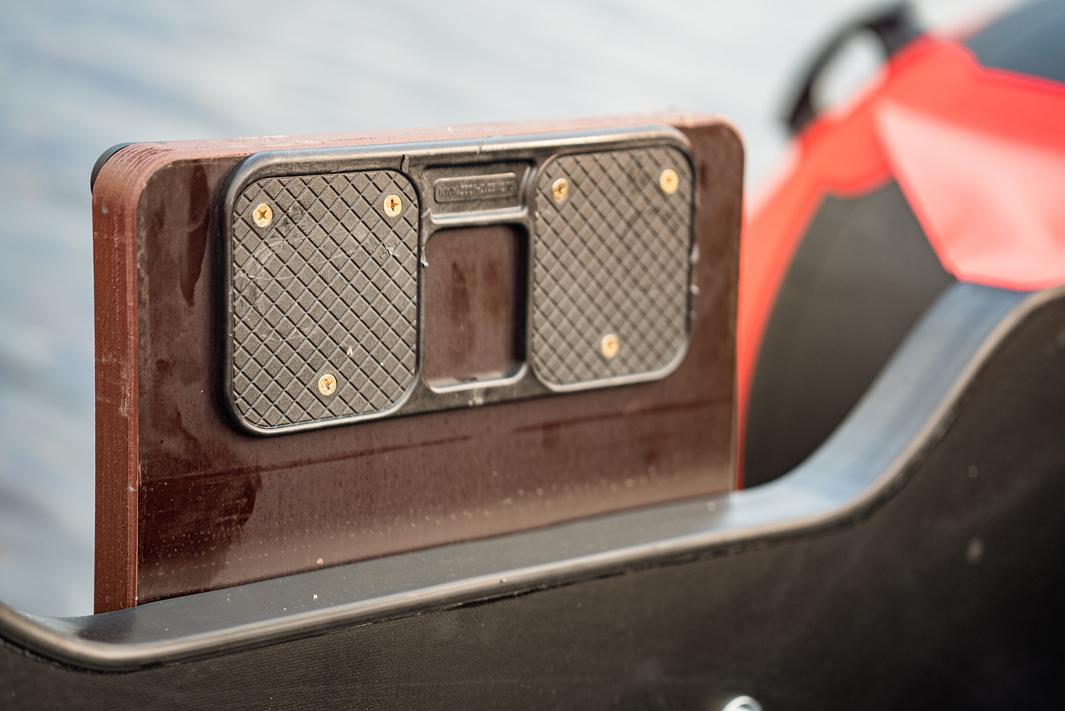 Лодка MISHIMO RIVER FJET PRO 430  под водомет в Петропавловске-Камчатском