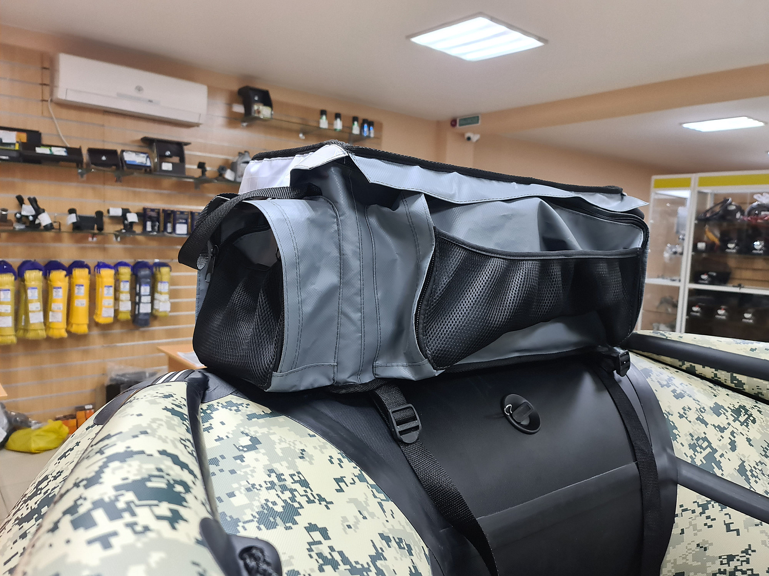 СУМКА ЛЮКС НА БАЛЛОН ДЛЯ ЛОДОК ПВХ 50Х25Х25 СМ в Петропавловске-Камчатском