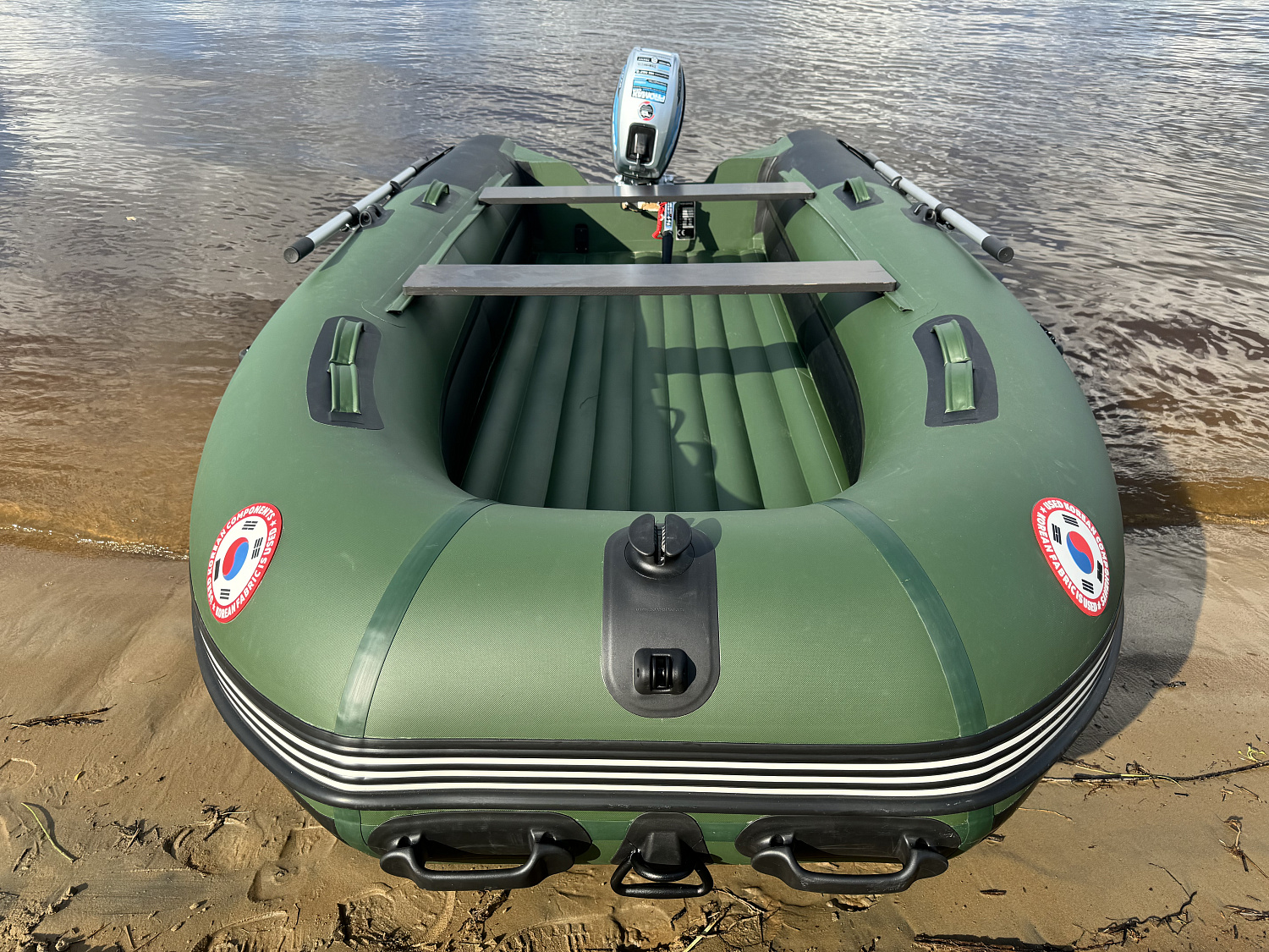 Лодка MISHIMO BIG FLOOR 400 в Петропавловске-Камчатском